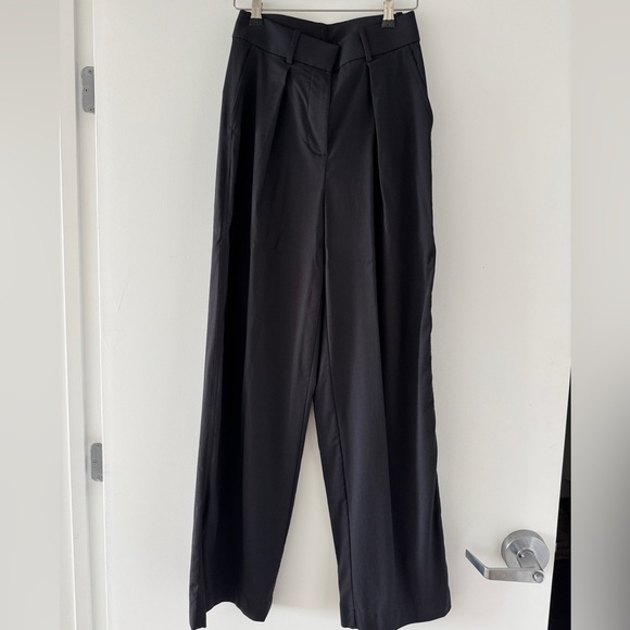 Lululemon Black Women's Pants - Picture 1 of 6